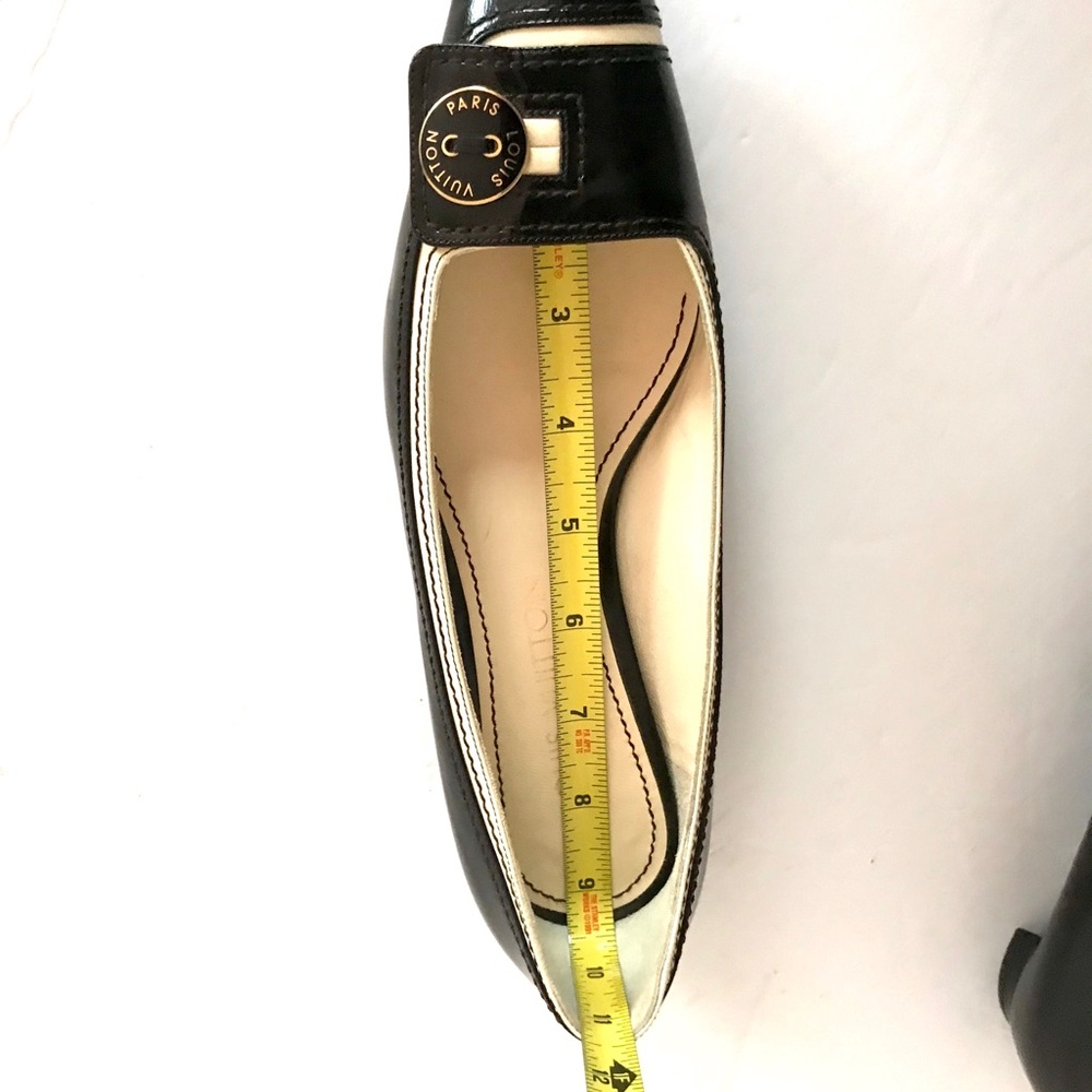 Authentic Louis Vuitton shoes/ flats - Picture 13 of 16